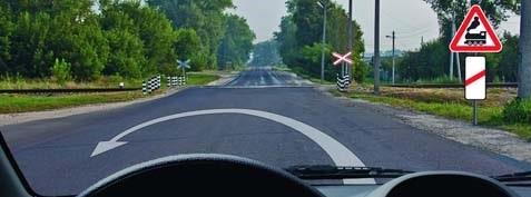 سوال 69: آیا ورود راننده اتوبوس زردرنگ به تقاطع مجاز است؟