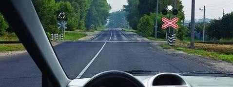 سوال 630: برای اتوبوس گردشگری مجاز است؟ »«Aآیا تردد در خط عبور خط کشی شده با عالمت