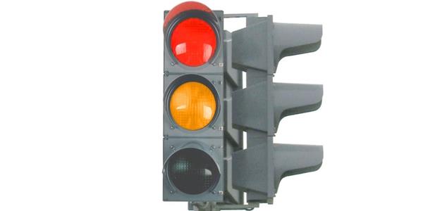 سوال 570: همزمانی عالیم رنگ های زرد و قرمز چراغ راهنمایی به چه معنا است؟