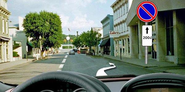 سوال 702: تن 3.5آیا توقف کردن به شیوه قید شده بر روی تابلو برای راننده کامیون با وزن کمتر از مجاز است؟