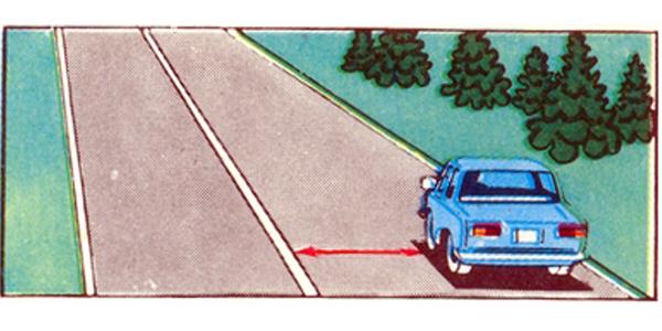 سوال 678: کدامیک در حکم عالمت ایستگاه قطار عمل می کند؟ در ساعات روز با دستمالی به رنگ بارز یا هر وسیله دیگری که به (حرکت دورانی دست . )1خوبی قابل رؤیت باشد ،در ساعات شب با مشعل یا فانوس