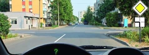 سوال 934: خودرو با ستون برخورد کرده و سیم انتقال برگ بر روی مصدومی می افتد که بیهوش کنار :هنگام امدادرسانی در وهله اول باید .خودرو در حالت دراز کشیده است