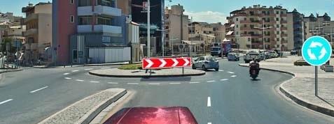 سوال 938: در صورت وقوع تصادف بمنظور درخواست امداد اورژانس چه اطالعاتی باید در اختیار اپراتور قرار گیرد؟ .عالمتی برای جهت گیری قید می شود که در نزدیکترین فاصله تا محل تصادف واقع است.